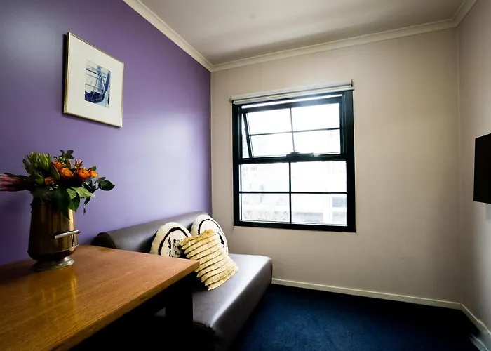 Harbourview Apartment Hotel