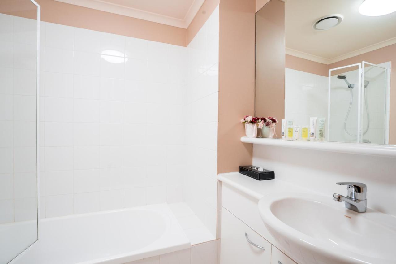Harbourview Aparthotel 4*